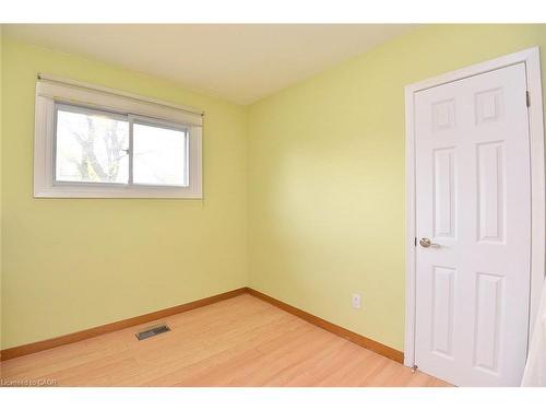 564 Evans Road, Hamilton, ON - Indoor Photo Showing Other Room