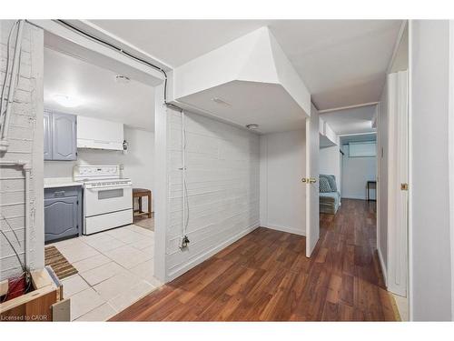 145 Bridgeport Road E, Waterloo, ON - Indoor Photo Showing Kitchen