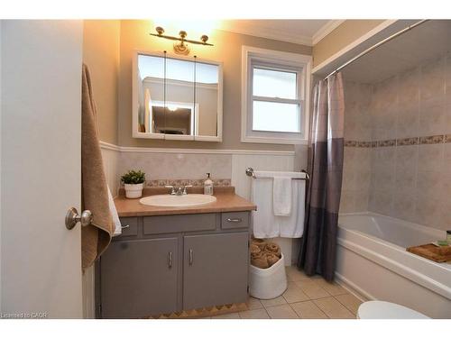 119 Gemini Drive, Hamilton, ON - Indoor Photo Showing Bathroom