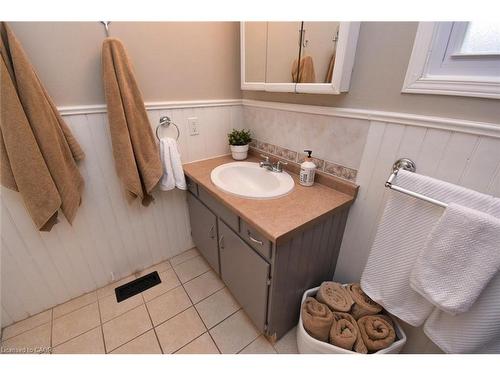119 Gemini Drive, Hamilton, ON - Indoor Photo Showing Bathroom