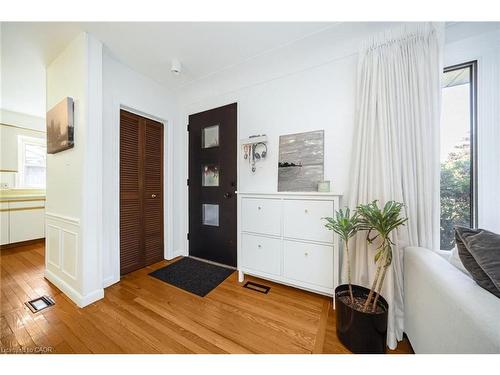 115 Welbourn Drive, Hamilton, ON - Indoor