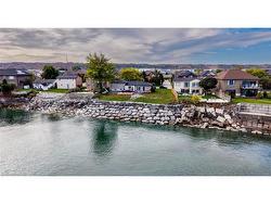 46 Seabreeze Crescent  Hamilton, ON L8E 5C8