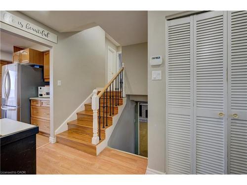 46 Seabreeze Crescent, Hamilton, ON - Indoor