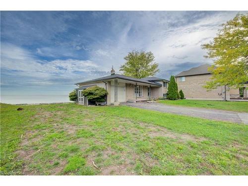 46 Seabreeze Crescent, Hamilton, ON - Outdoor