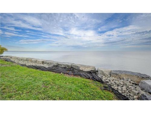 46 Seabreeze Crescent, Hamilton, ON - Outdoor With View