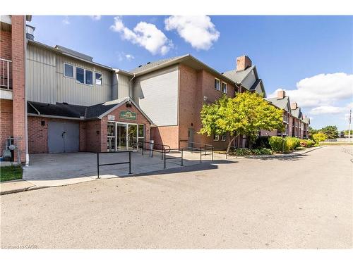 3-136 Conway Drive, London, ON - Outdoor