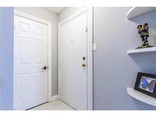 3-136 Conway Drive, London, ON - Indoor Photo Showing Other Room