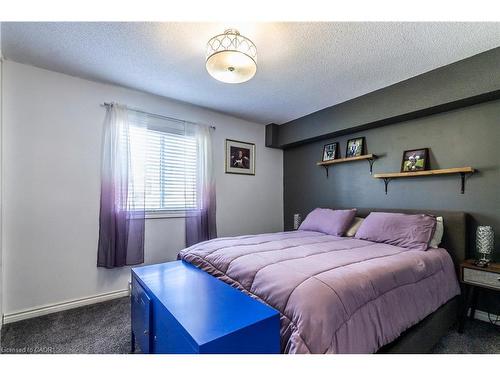 3-136 Conway Drive, London, ON - Indoor Photo Showing Bedroom