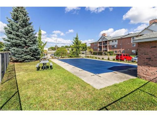 3-136 Conway Drive, London, ON - Outdoor