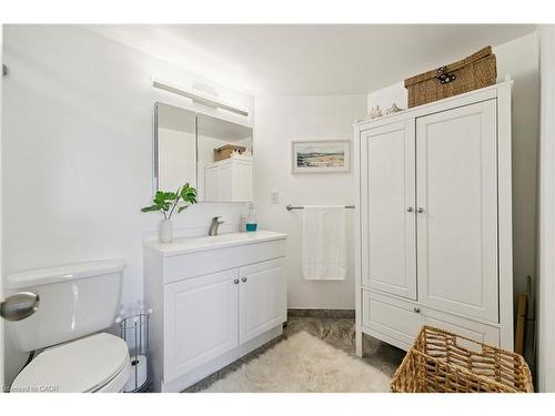 1110 Walden Circle, Mississauga, ON - Indoor Photo Showing Bathroom