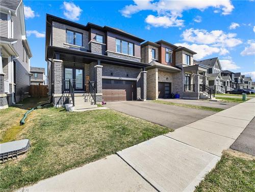 66 Lillian Way, Caledonia, ON - Outdoor With Facade