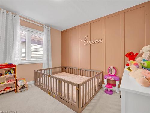 66 Lillian Way, Caledonia, ON - Indoor Photo Showing Bedroom