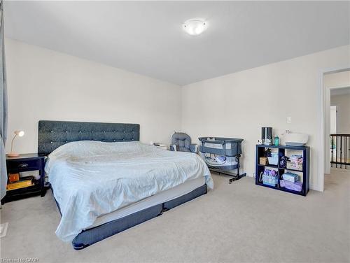 66 Lillian Way, Caledonia, ON - Indoor Photo Showing Bedroom