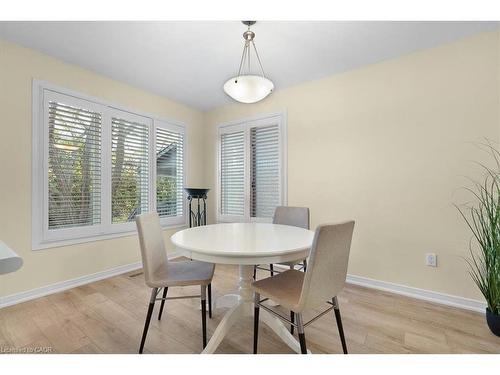 90 Westlawn Drive, Hamilton, ON - Indoor Photo Showing Dining Room