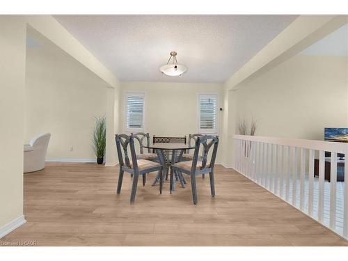 90 Westlawn Drive, Hamilton, ON - Indoor Photo Showing Dining Room