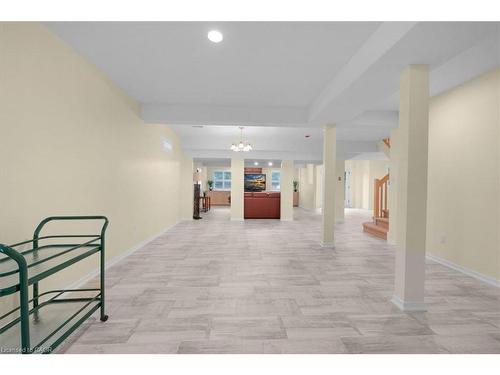 90 Westlawn Drive, Hamilton, ON - Indoor Photo Showing Other Room