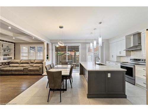 24 Macbean Crescent, Waterdown, ON - Indoor