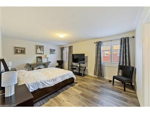 24 Macbean Crescent, Waterdown, ON - Indoor Photo Showing Bedroom