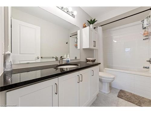 24 Macbean Crescent, Waterdown, ON - Indoor Photo Showing Bathroom