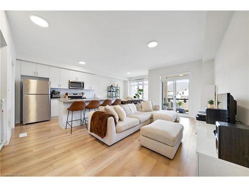 144 Sonoma Lane, Hamilton, ON - Indoor Photo Showing Other Room