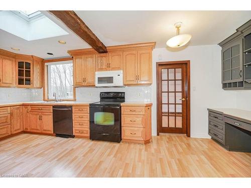 3364 Burnhamthorpe Road W, Oakville, ON - Indoor Photo Showing Kitchen