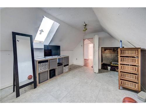 82 Simcoe Street E, Hamilton, ON - Indoor