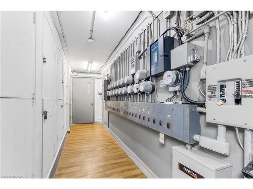 329 Upper Sherman Avenue, Hamilton, ON - Indoor Photo Showing Other Room