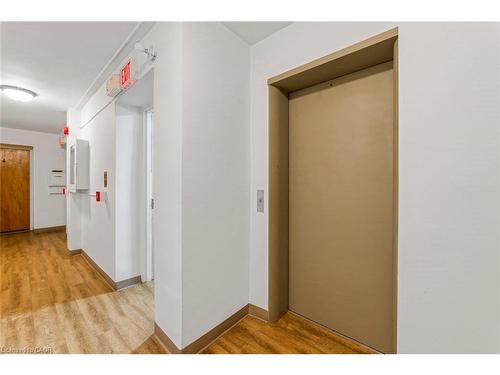 329 Upper Sherman Avenue, Hamilton, ON - Indoor Photo Showing Other Room