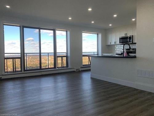 329 Upper Sherman Avenue, Hamilton, ON - Indoor