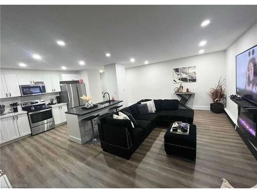 329 Upper Sherman Avenue, Hamilton, ON - Indoor