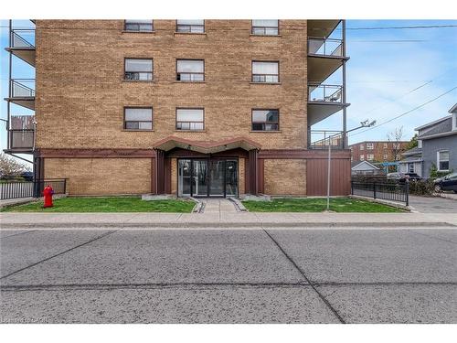 329 Upper Sherman Avenue, Hamilton, ON - Outdoor