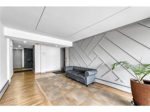 329 Upper Sherman Avenue, Hamilton, ON - Indoor