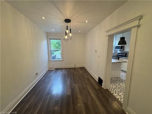 137 Avondale Street, Hamilton, ON - Indoor Photo Showing Other Room