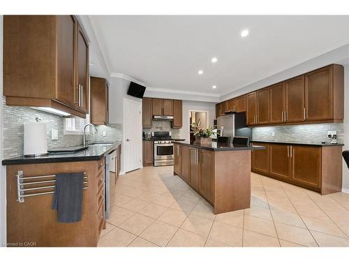 305 Pine Valley Drive, Kitchener, ON - Indoor Photo Showing Kitchen