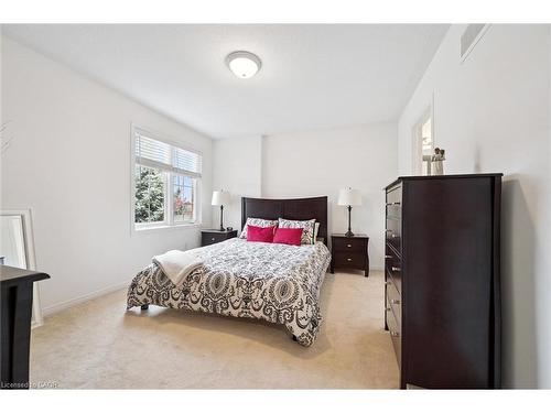 305 Pine Valley Drive, Kitchener, ON - Indoor Photo Showing Bedroom