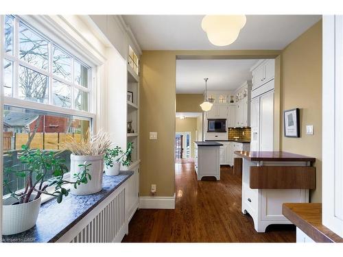 2 Oak Knoll Drive, Hamilton, ON - Indoor