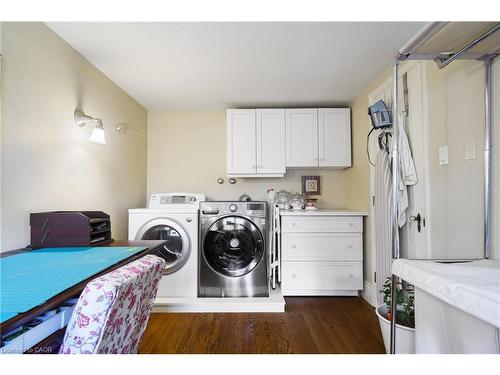 2 Oak Knoll Drive, Hamilton, ON - Indoor Photo Showing Laundry Room