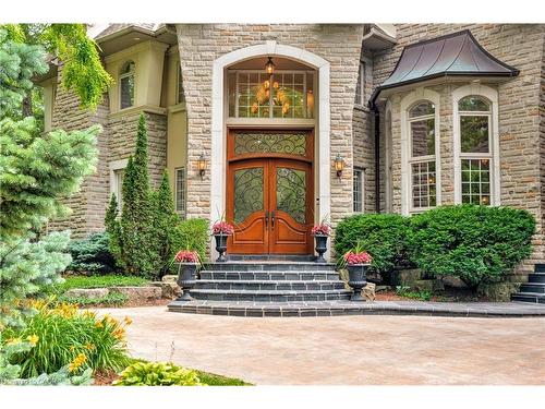 106 Appleby Place, Burlington, ON - Outdoor With Facade