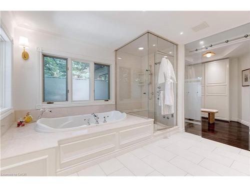 106 Appleby Place, Burlington, ON - Indoor Photo Showing Bathroom