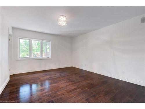 106 Appleby Place, Burlington, ON - Indoor Photo Showing Other Room