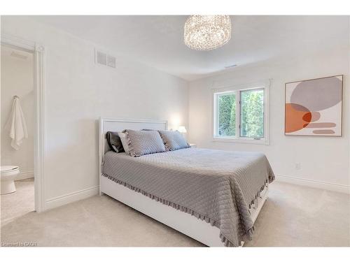 106 Appleby Place, Burlington, ON - Indoor Photo Showing Bedroom