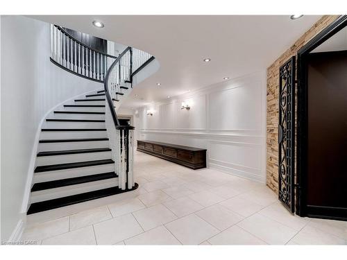 106 Appleby Place, Burlington, ON - Indoor Photo Showing Other Room