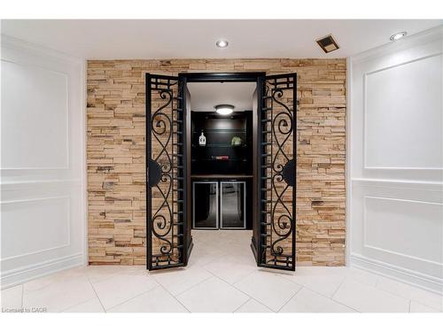 106 Appleby Place, Burlington, ON - Indoor Photo Showing Other Room