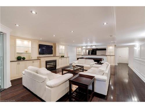 106 Appleby Place, Burlington, ON - Indoor Photo Showing Living Room With Fireplace