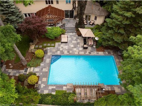 106 Appleby Place, Burlington, ON - Outdoor With In Ground Pool