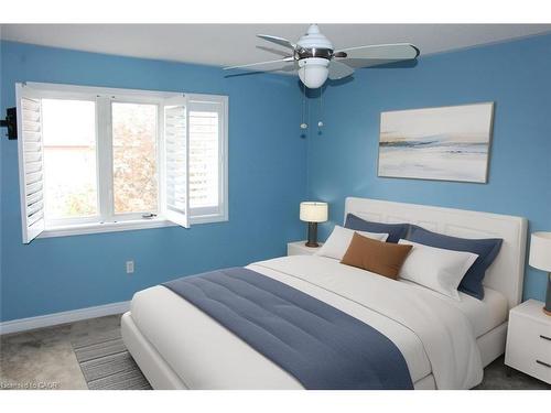 2128 Blackforest Crescent, Oakville, ON - Indoor Photo Showing Bedroom