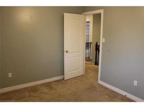 2128 Blackforest Crescent, Oakville, ON - Indoor Photo Showing Other Room