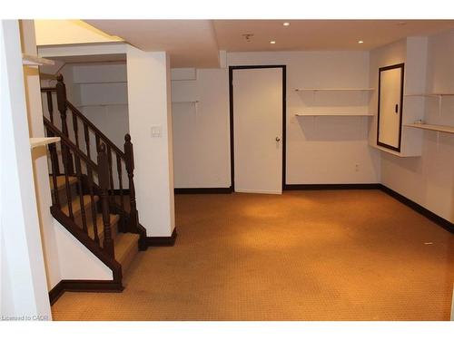 2128 Blackforest Crescent, Oakville, ON - Indoor Photo Showing Other Room