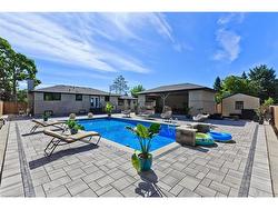 214 Ashford Drive  Barrie, ON L4N 4H3