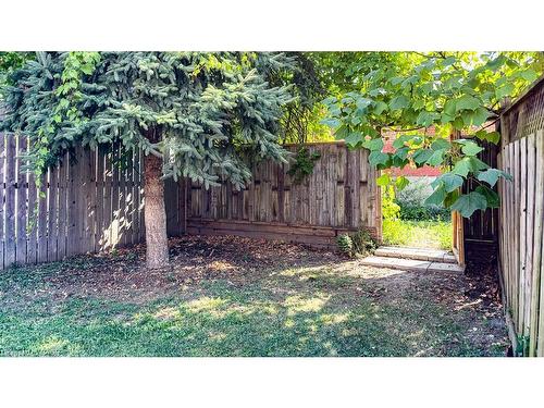 250 Avondale Street, Hamilton, ON - Outdoor